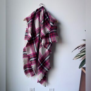 Large plaid Express scarf
